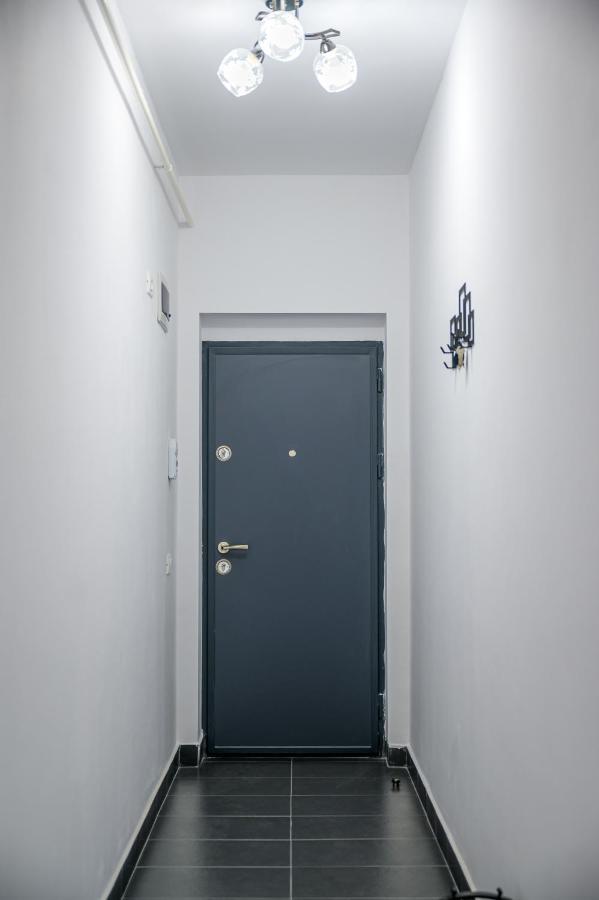 Nina House Apartment Targu Jiu Exterior photo