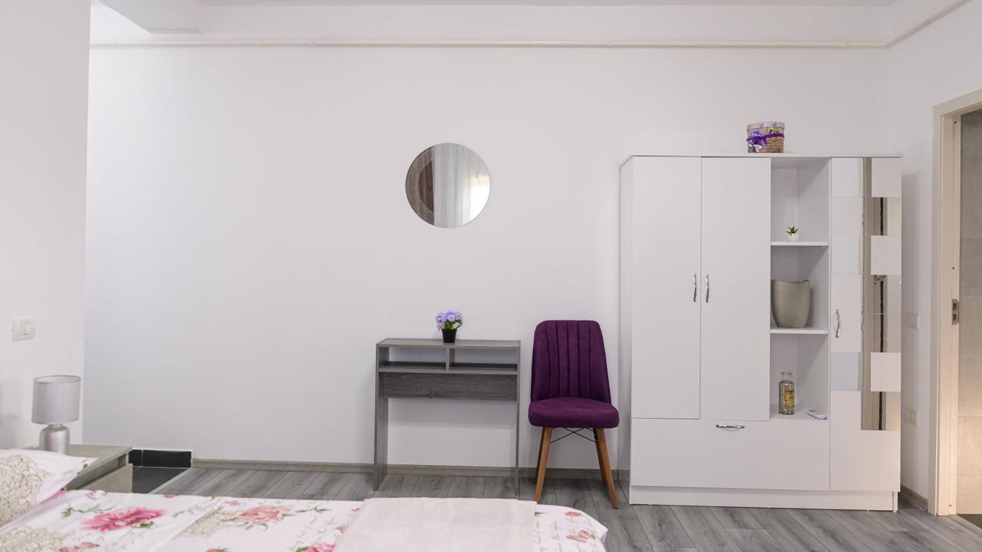Nina House Apartment Targu Jiu Exterior photo